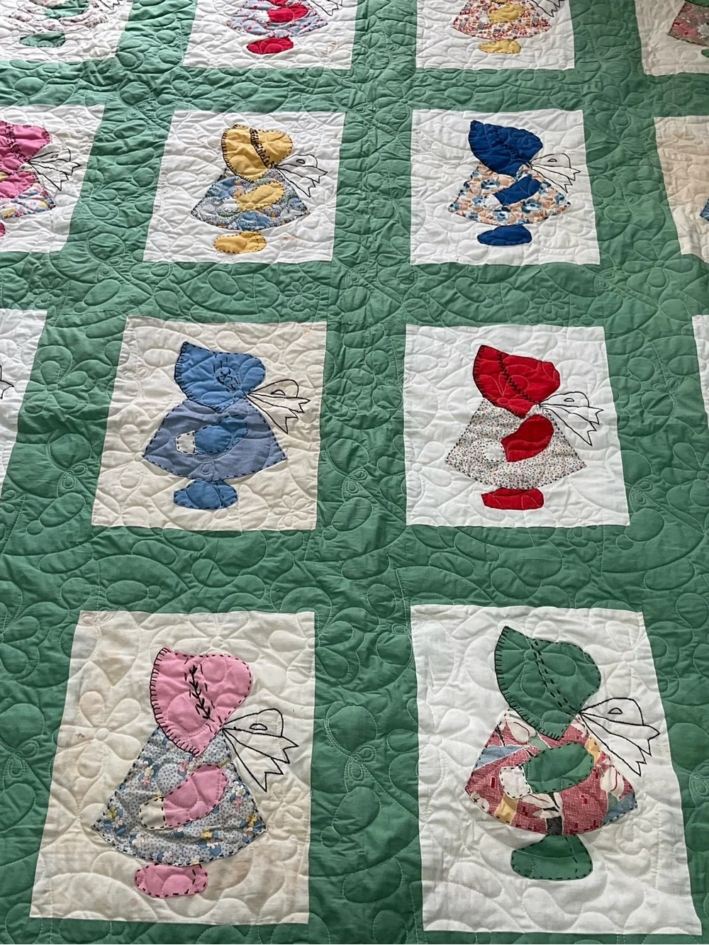 Summer Bonnets Quilt